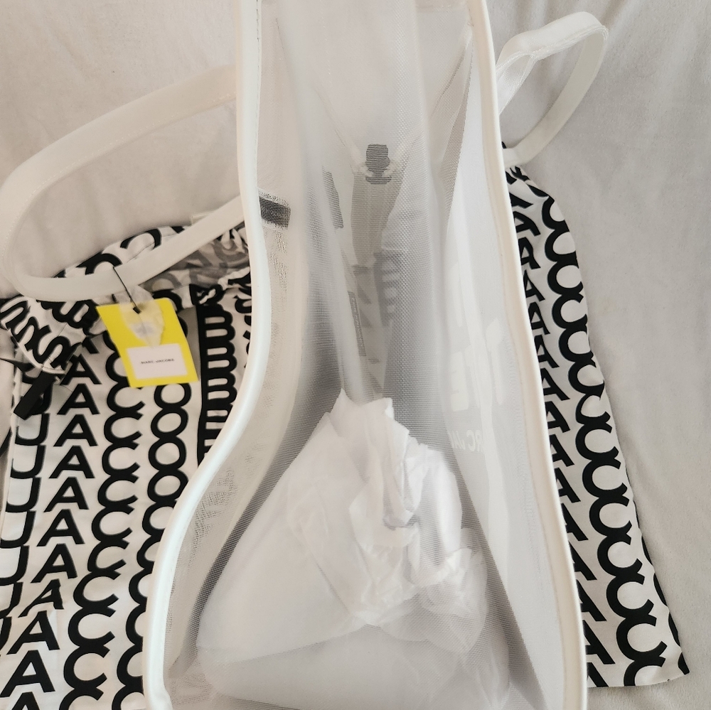 Marc Jacobs The Large Mesh Tote Bag White Authentic With Dust Bag NWT - Picture 13 of 16